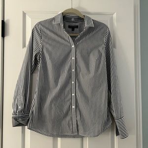 Banana Republic Button Down Riley Tailored Fit Shirt
